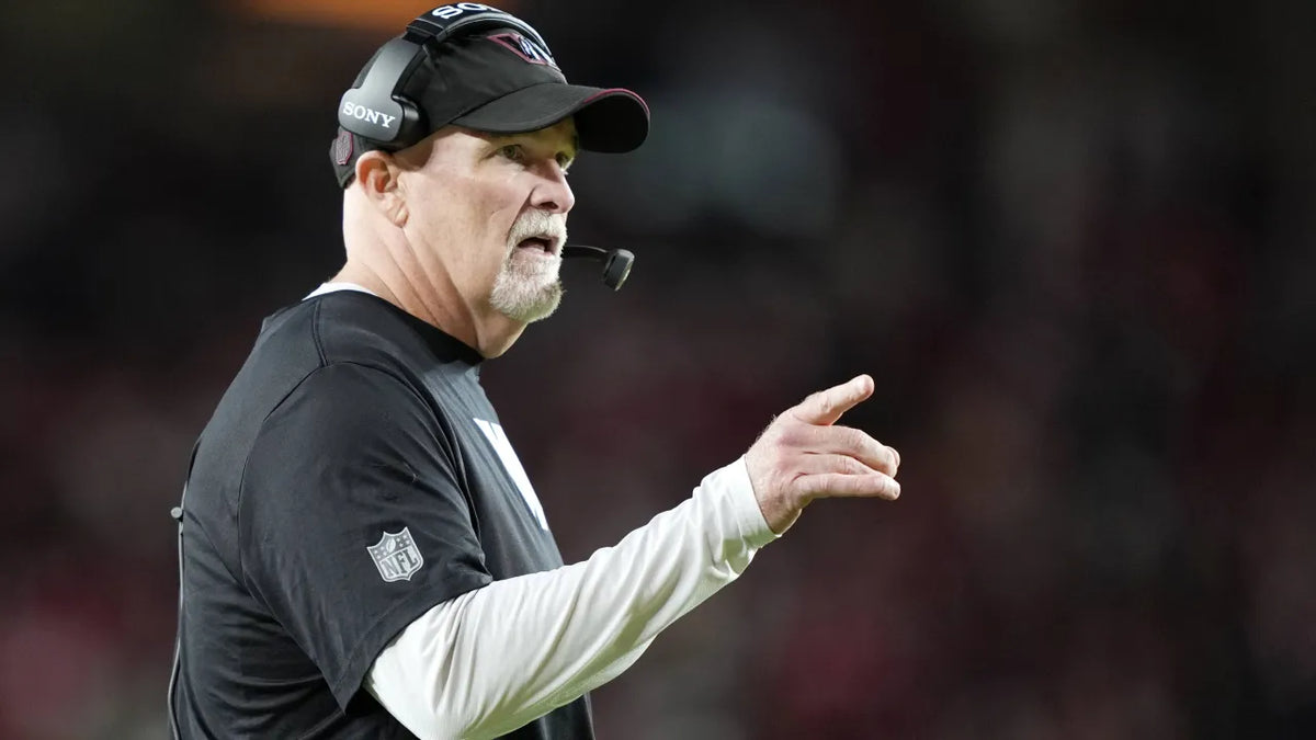 Dan Quinn’s viral 4th down debacle shows Commanders need to make coaching change