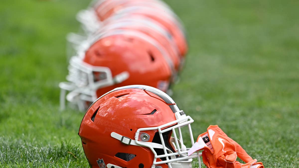 Cleveland Browns Make History With TE Dae'Quan Wright Decision