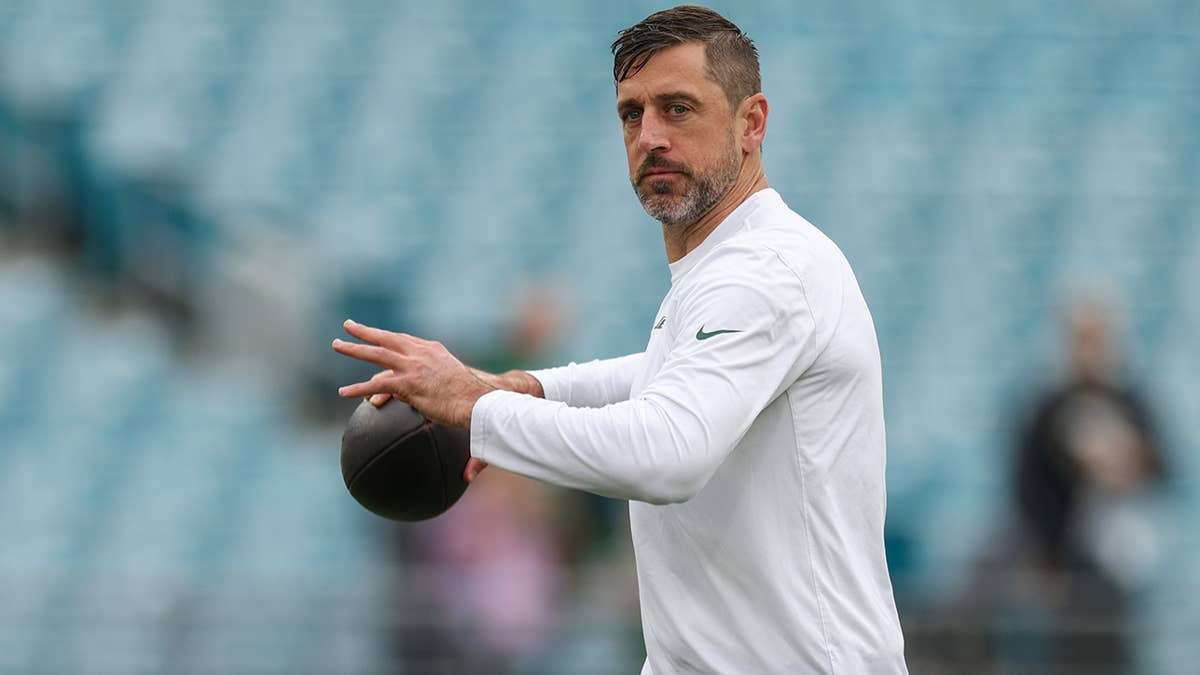 Aaron Rodgers Net Worth: NFL Contracts, Career Earnings, and Endorsements