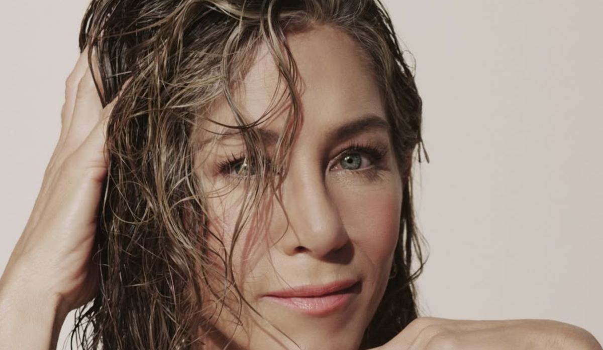 'Wow' - Jennifer Aniston Sends Fans Into Frenzy With Shower Photo