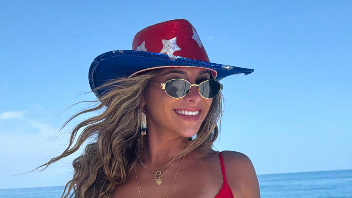 MLB Star's Sister Causes Major Frenzy With Swimsuit Photo