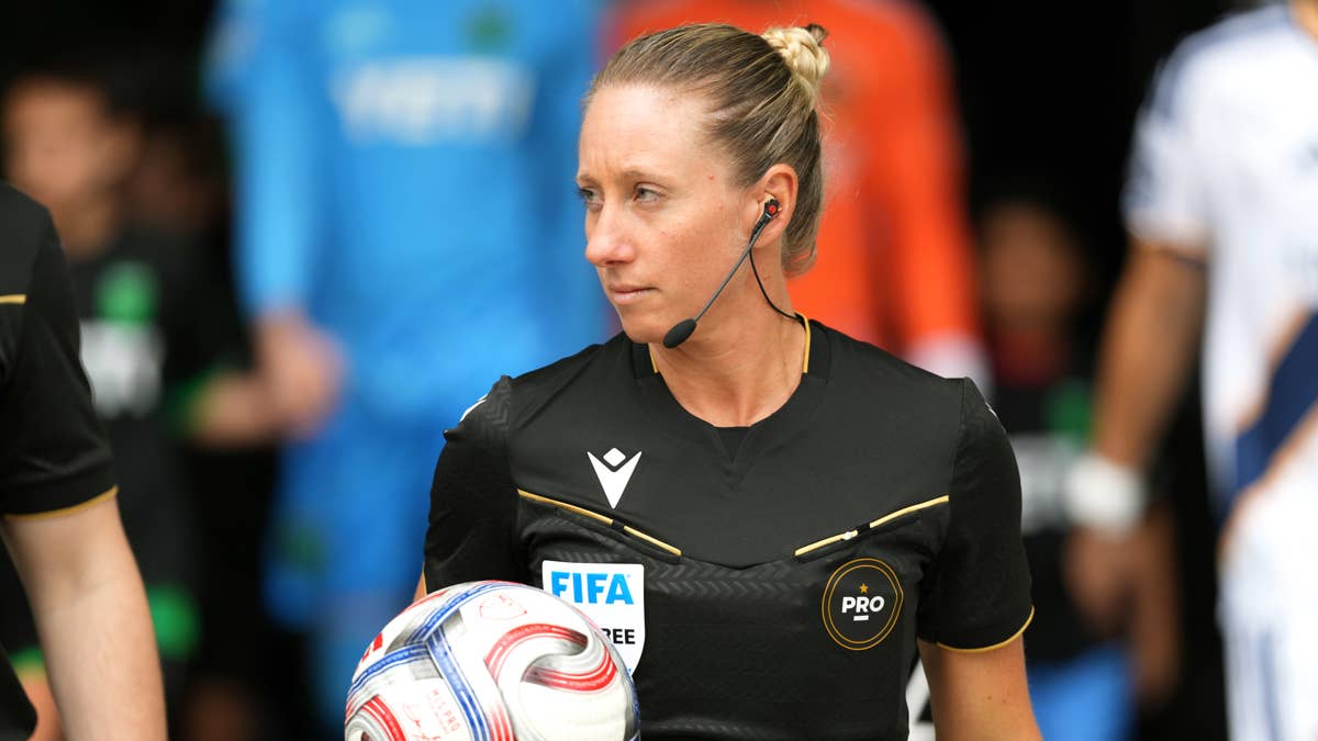 Who Is the Referee in Czechia vs. South Africa World Cup Match?