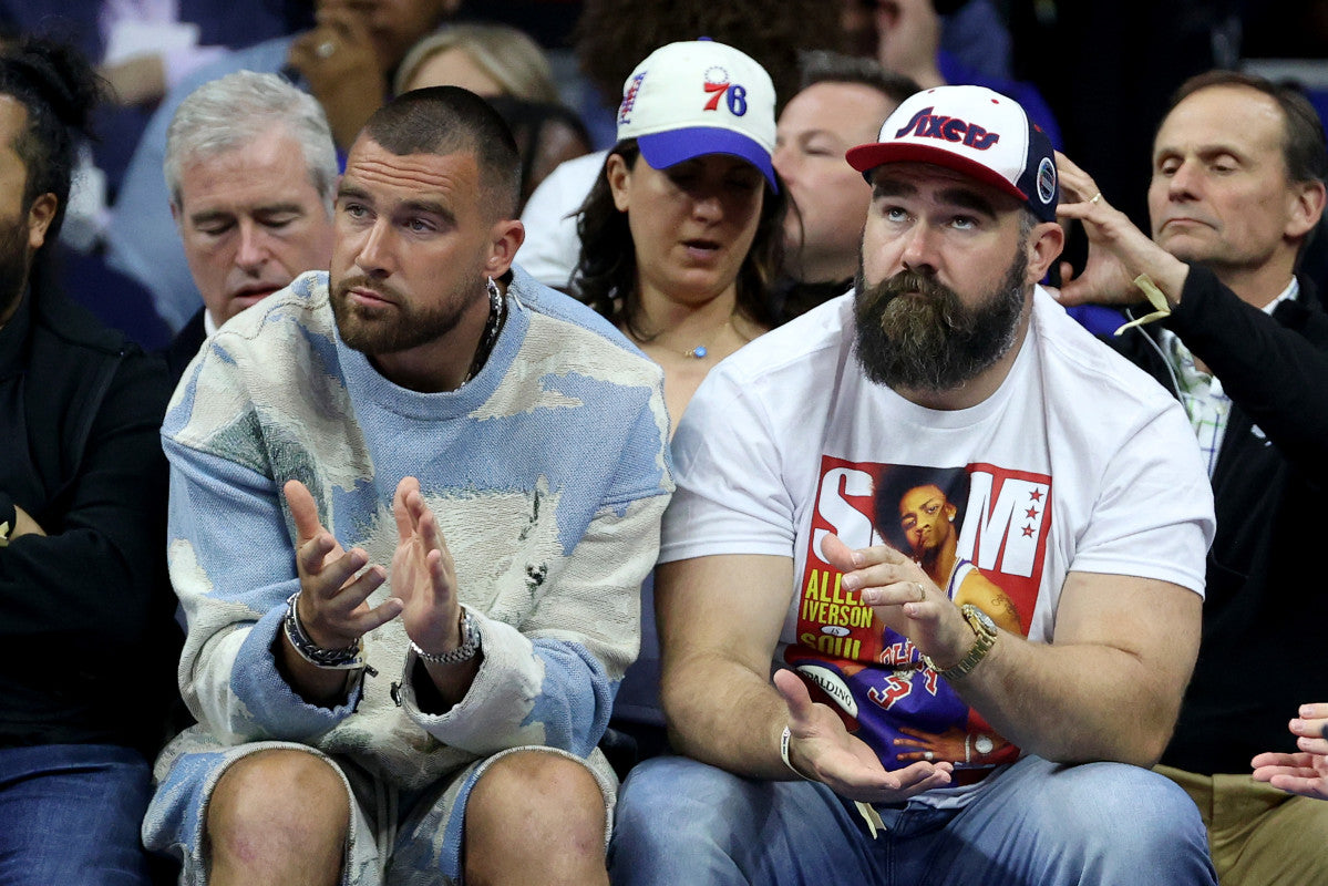 Travis, Jason Kelce Show Support For U.S. Women's Hockey Team