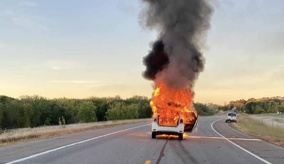 Prayers Pouring In After 2 Are Killed In 'Horrific' U.S. Highway Crash Sunday