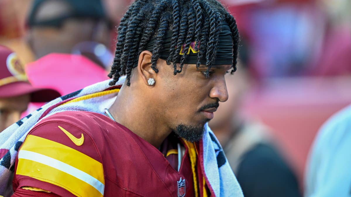 College Football Fans Reminding Jayden Daniels That He's Not Joe Burrow