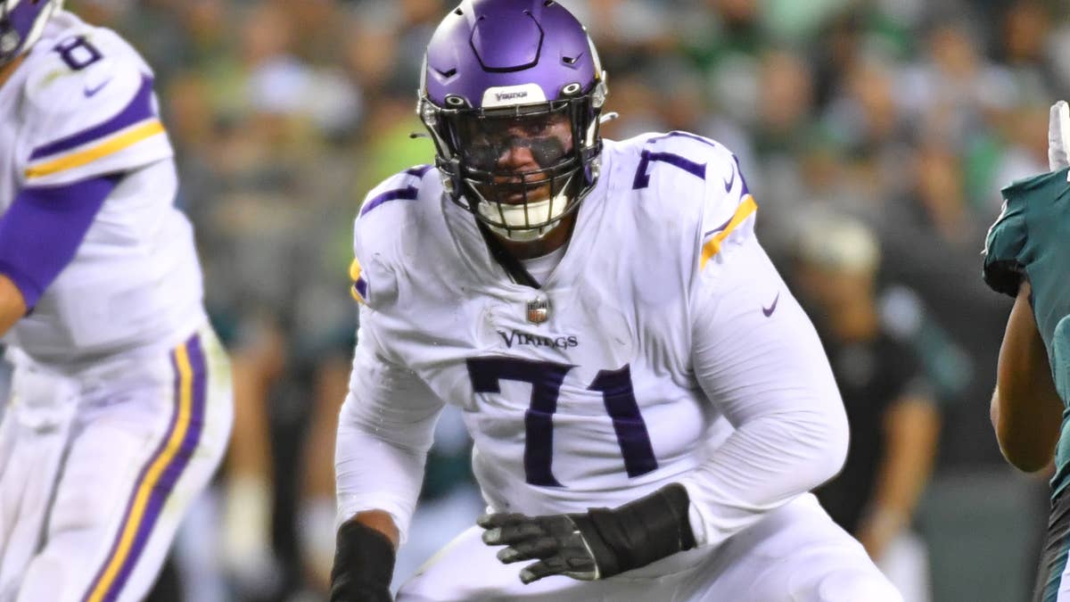 Christian Darrisaw Injury Update: Latest news on Vikings OT After Leaving Game vs. Dolphins