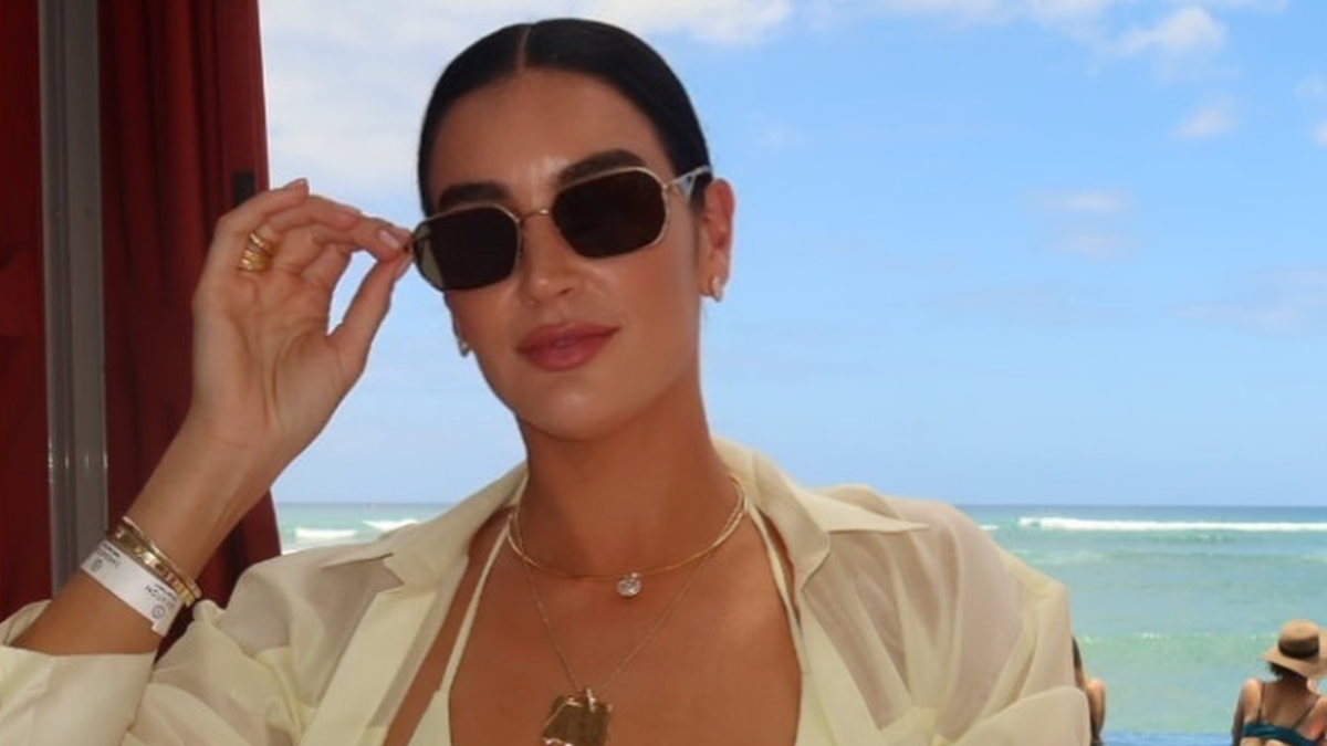 49ers Star George Kittle's Wife Caused Stir In Swimsuit Photo