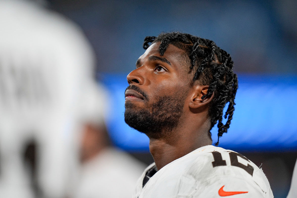 Analyst Explains Why Shedeur Sanders Is Leading Deshaun Watson In Browns QB Battle