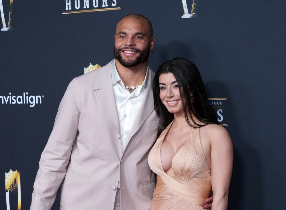 Cowboys Legend Defends Dak Prescott After Tough NFL Season