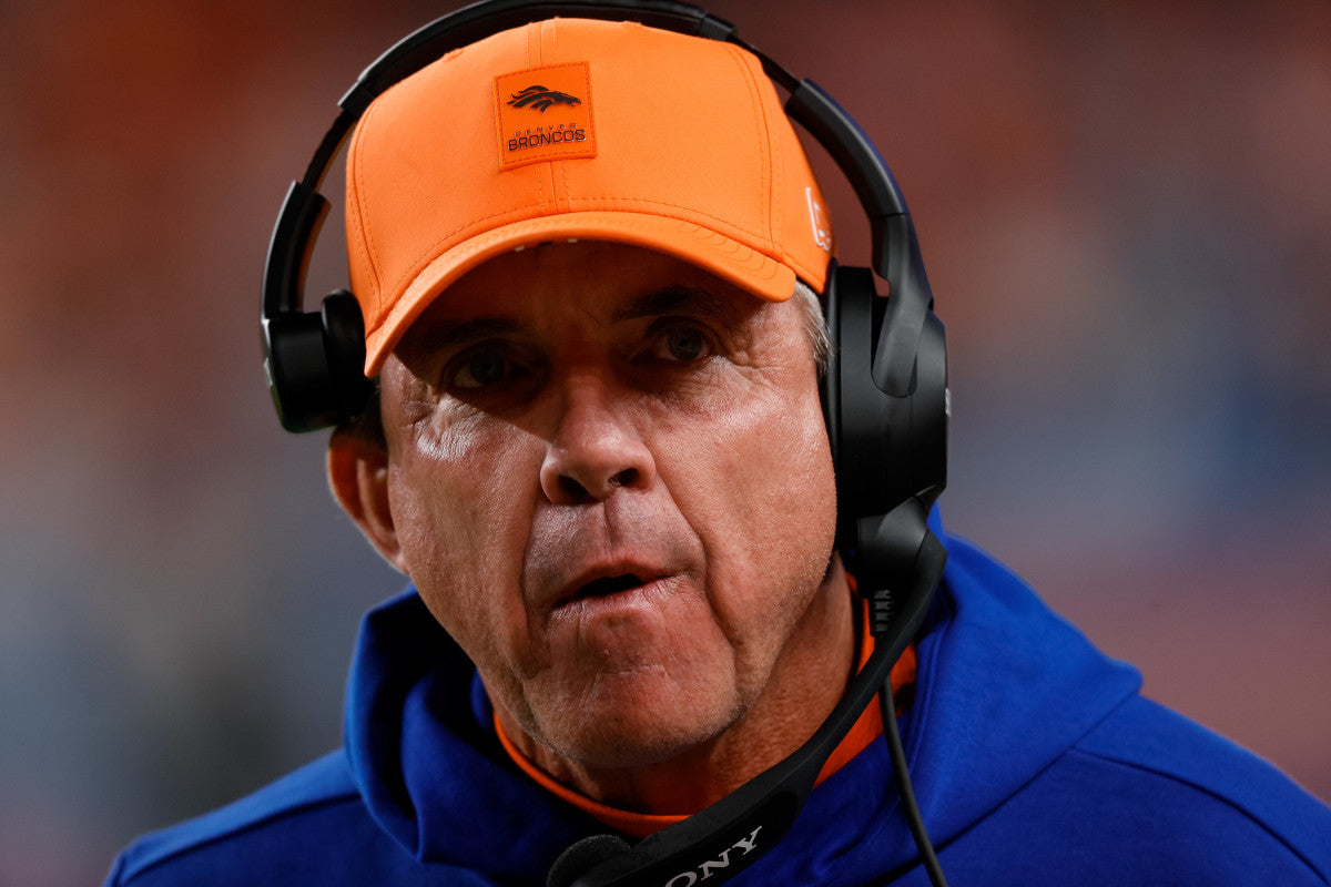 Broncos Predicted to Draft 1,600-Yard Running Back