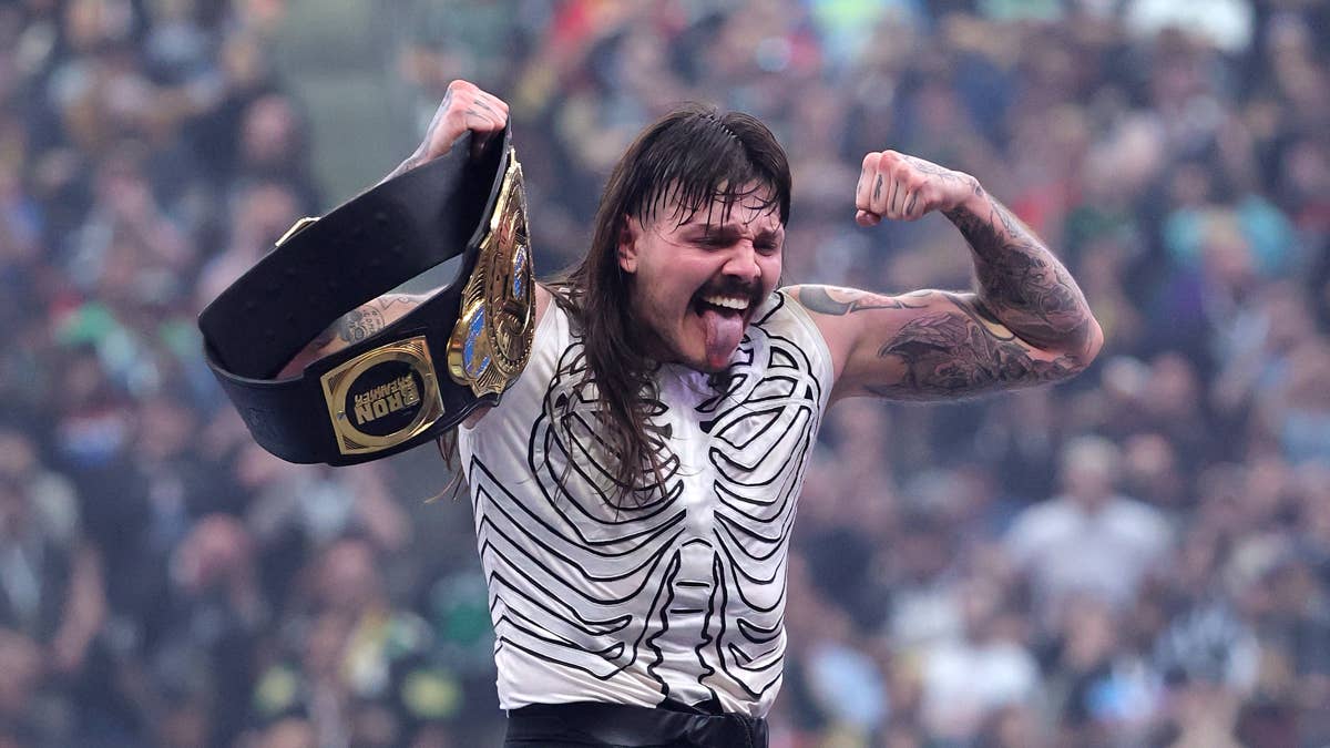 Dominik Mysterio Reveals What Rey Mysterio Must Do to Earn His Forgiveness
