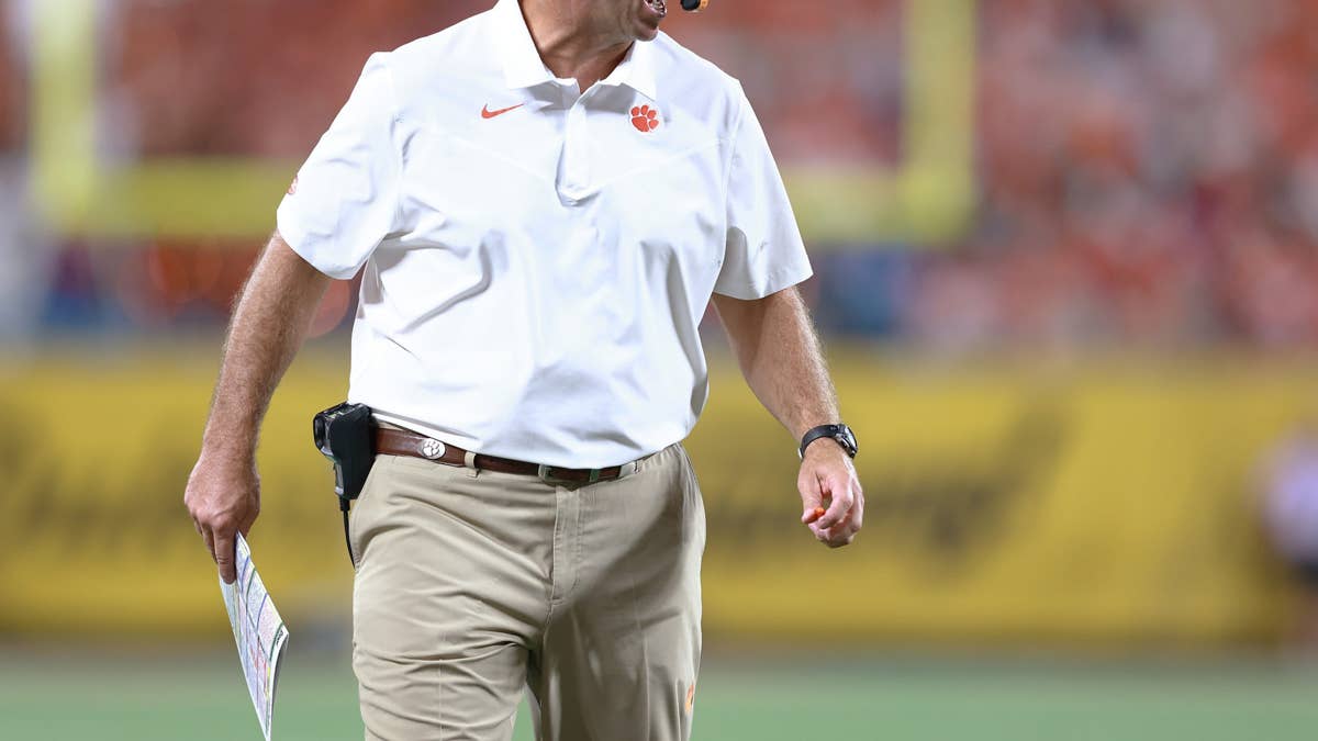 LSU Immediately Placed On Upset Alert After Early INT vs. Clemson