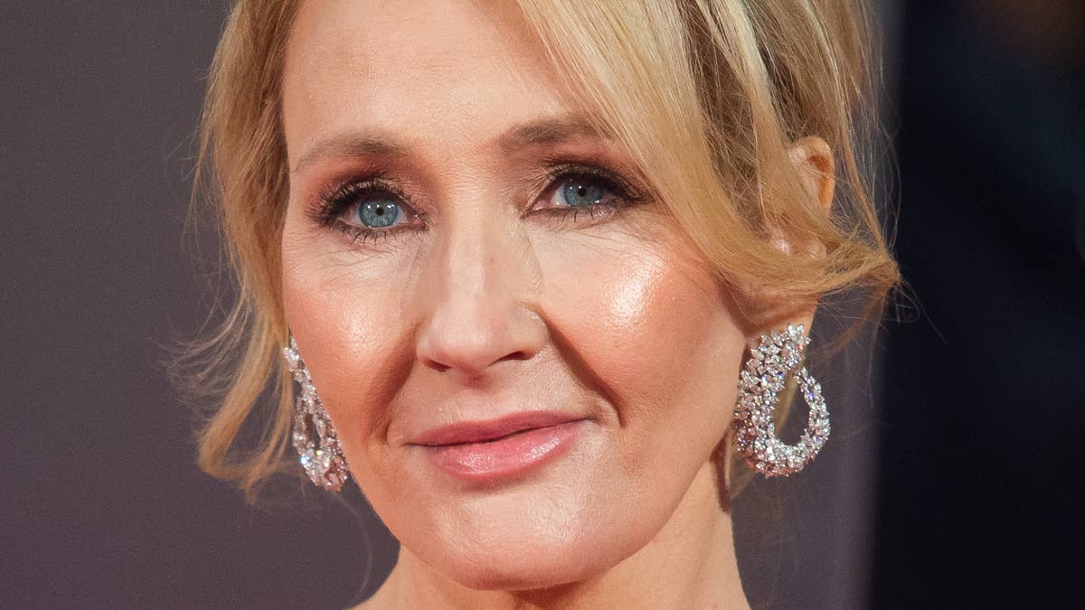 J.K Rowling Comes To Defense Of Indiana Fever Star Sophie Cunningham