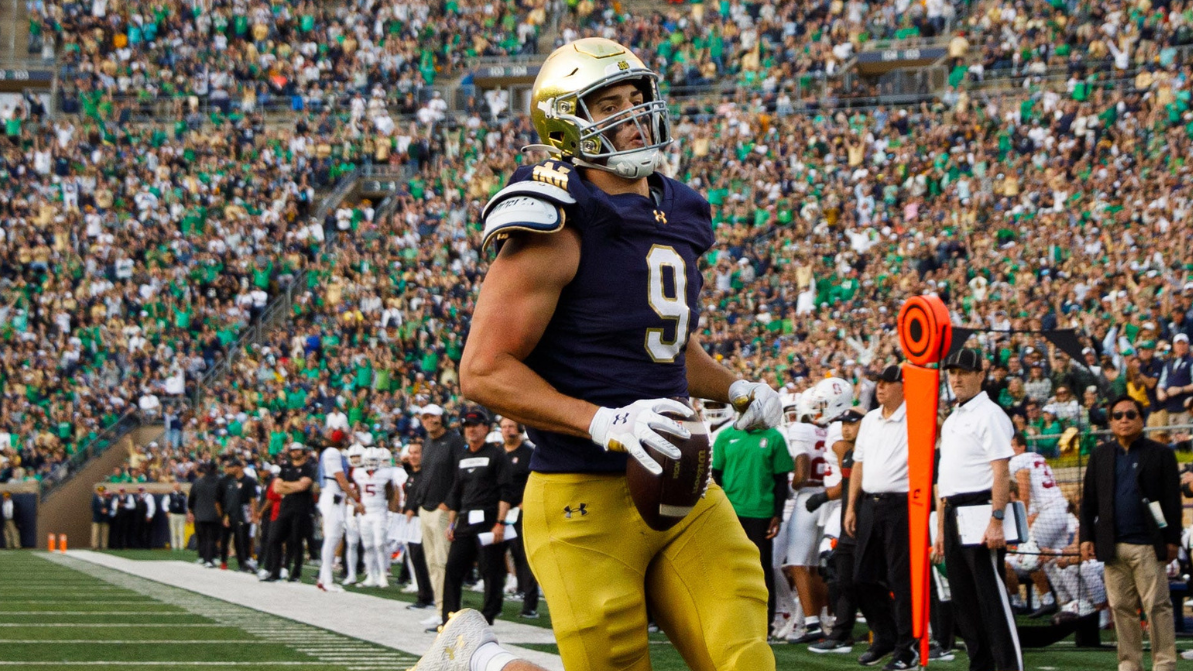 Julian Hill's 'Devastating' Injury Could Speed Up Eli Raridon's Patriots Rise