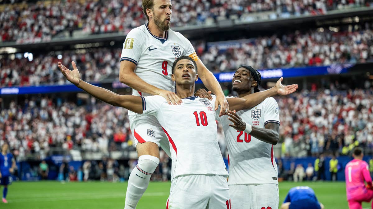 Who Are the Commentators in England vs. DR Congo World Cup Match?