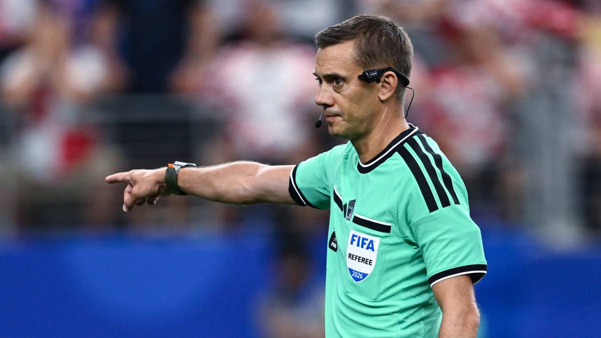 Who Is the Referee for Paraguay vs. Australia World Cup Match?