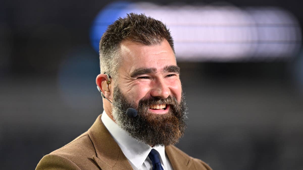 Jason Kelce's 'Give Us Your Pee' Advertisement Catches NFL Fans' Attention
