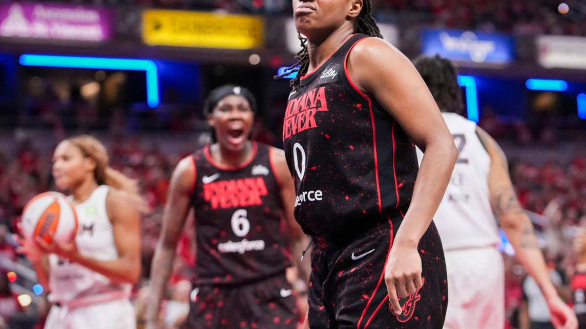 Kelsey Mitchell Moves Up All-Time Scoring List Against Portland Fire