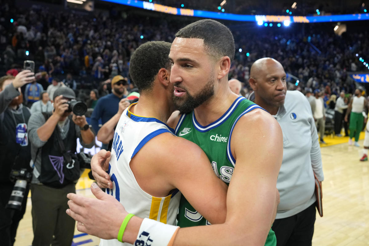 Steph Curry, Klay Thompson Draw Attention After Warriors-Mavericks