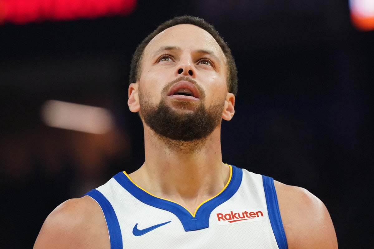 Warriors' Steph Curry Sends Message After Season-Ending News