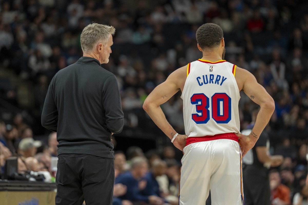 Steve Kerr Calls Out Steph Curry's Poor Decisions in Warriors Game