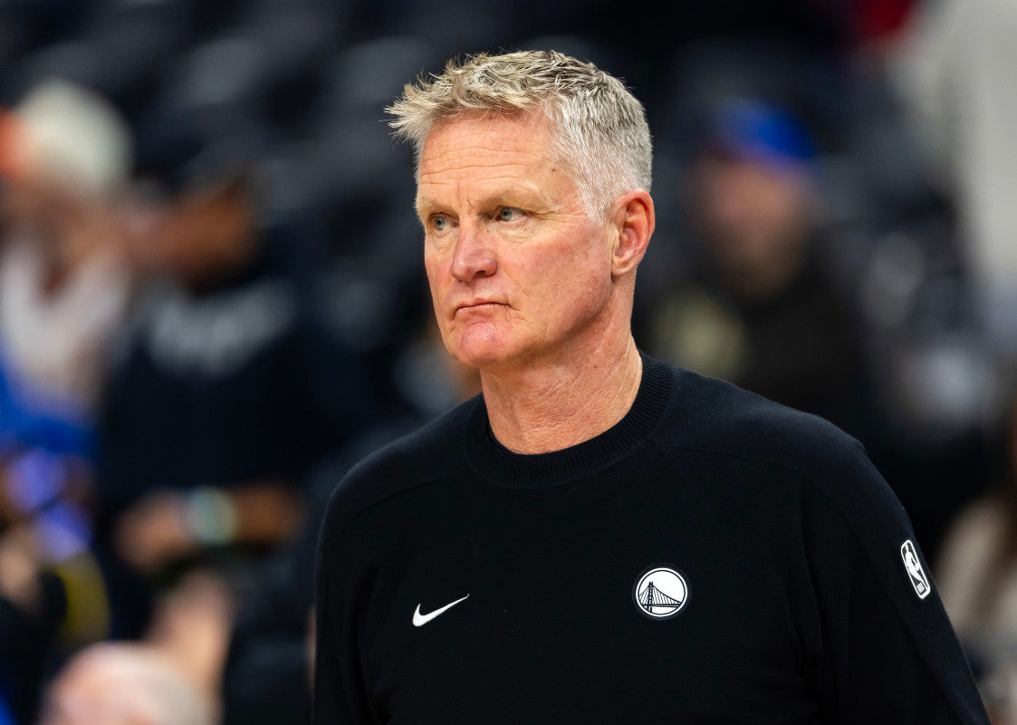 Warriors Coach Steve Kerr Reacts to Heartfelt Moment During Kings Game