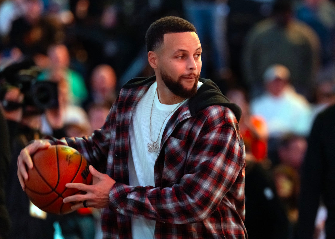 Warriors' Stephen Curry Targeting Potential Return After Successful Workout