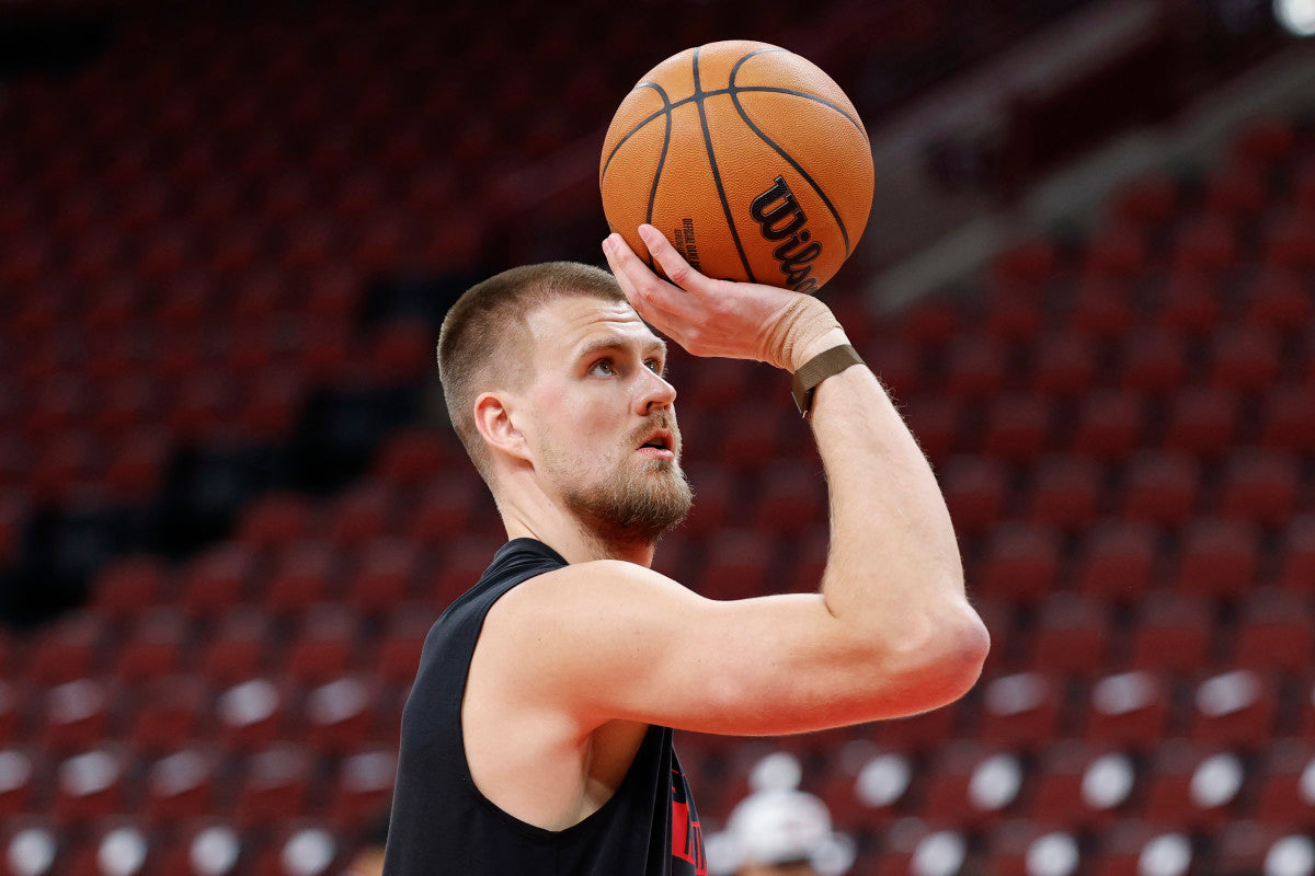 Steve Kerr's Update on Kristaps Porzingis' Injury Doesn't Sound Good