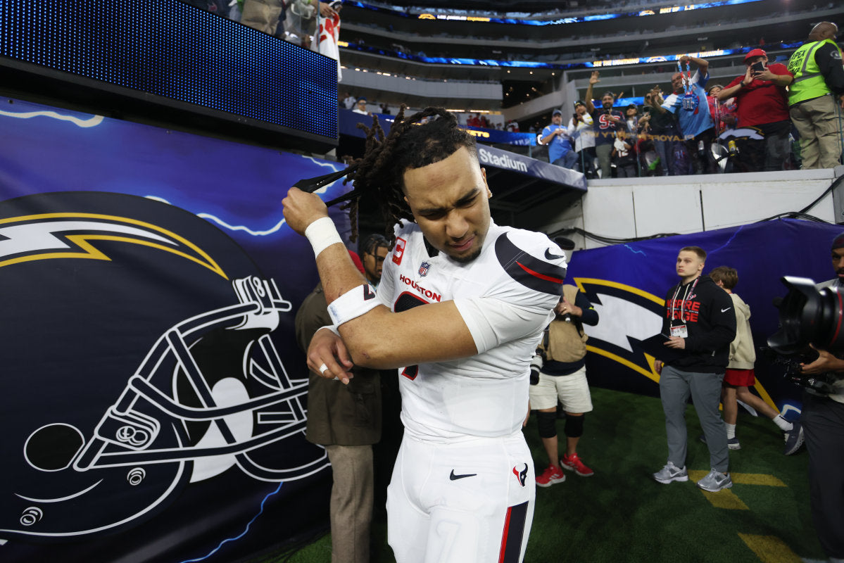 Texans QB C.J. Stroud's Change in Appearance Draws Attention