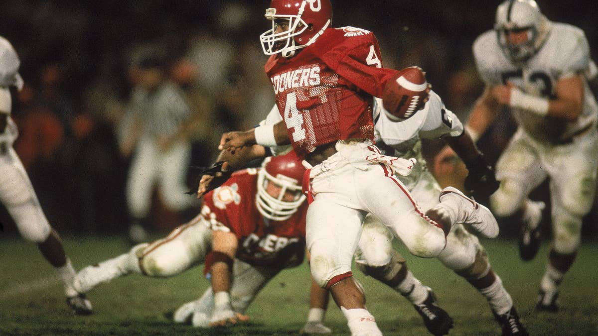Family of Legendary Oklahoma QB Jamelle Holieway Asks For Prayers - 'He Needs Us'