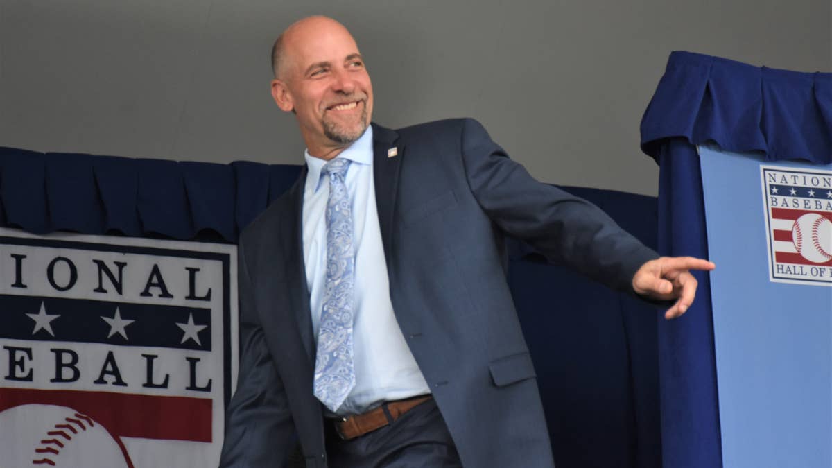 MLB Fans Call Out John Smoltz For 'Embarrassing' World Series Performance