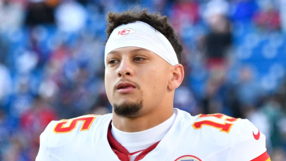 Chiefs QB Patrick Mahomes Reacts to $2 Billion News on Wednesday