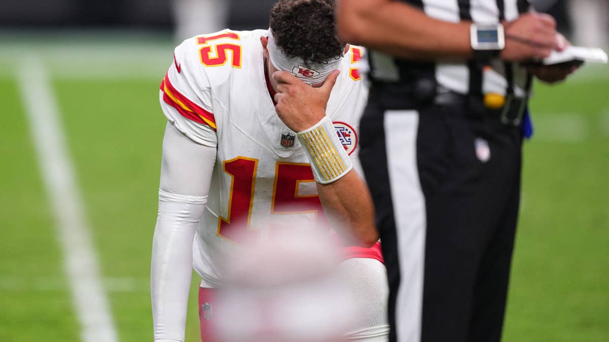 Patrick Mahomes, Chiefs Dealt Unfortunate Injury News After Raiders Game