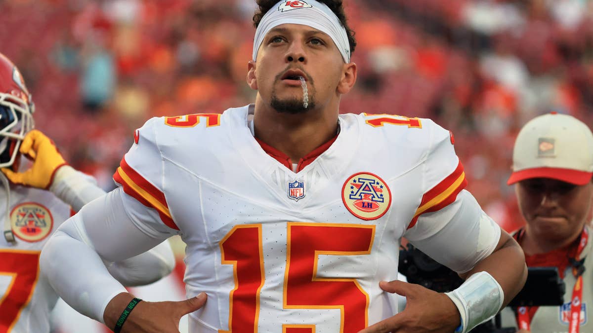 Chiefs QB Patrick Mahomes Receives Message From Tyreek Hill Before NFL Season