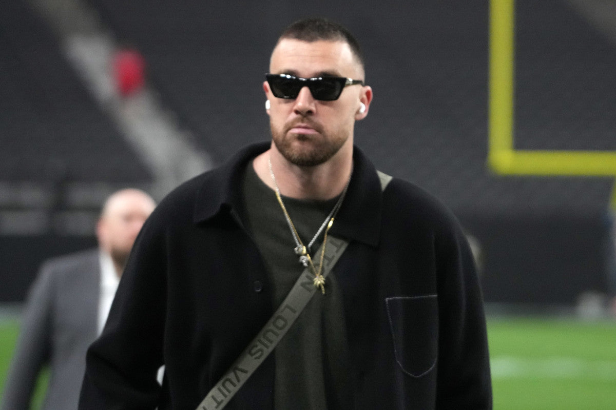 Travis Kelce’s Behavior Toward Super Bowl Players Draws Attention