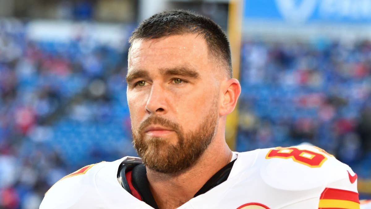 Travis Kelce Reacts to Personal News on Sunday