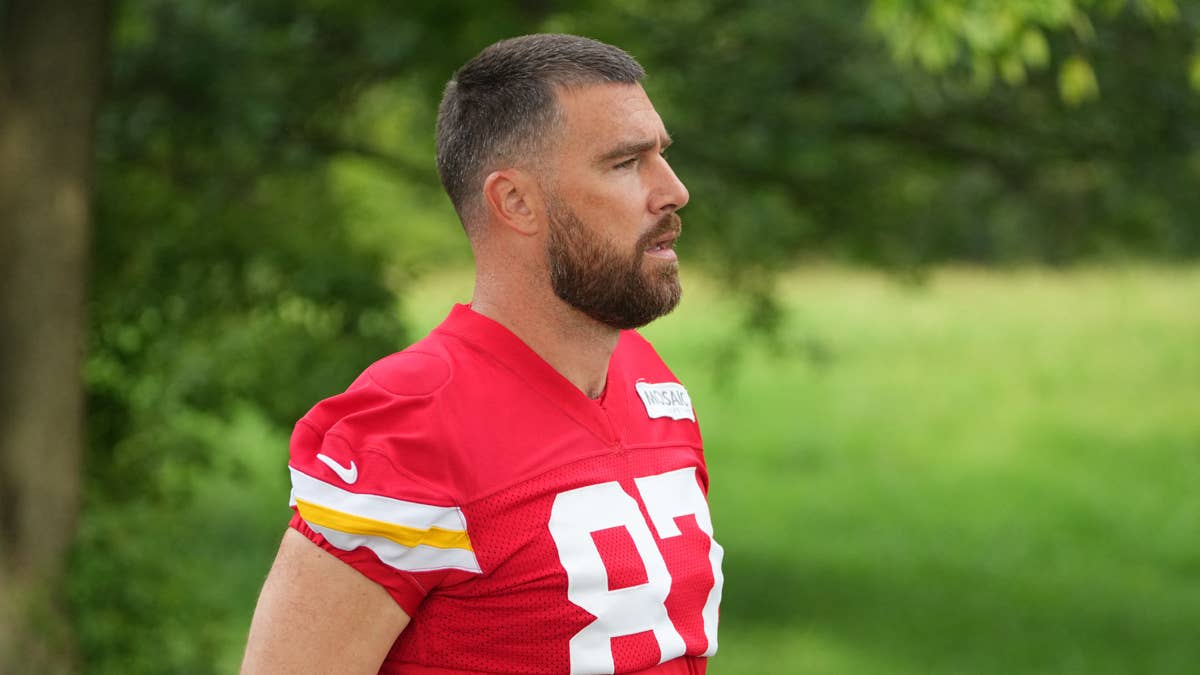 Chiefs TE Travis Kelce’s Gesture During Training Camp Draws Attention