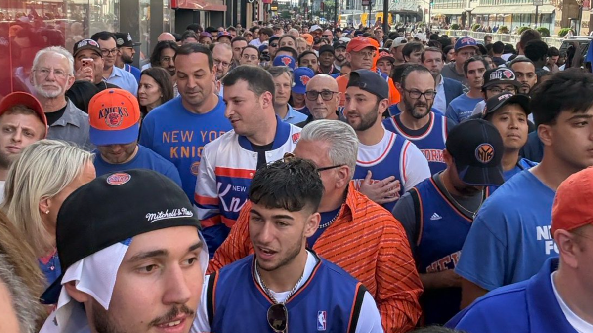 Photos Show 'Massive' Lines Problem Outside Madison Square Garden for Game 3