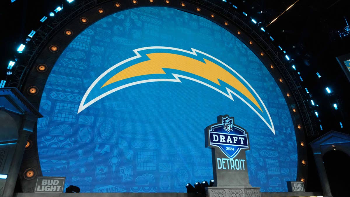 Chargers’ Coaching Staff Seems Impressed With Rookie C Jake Slaughter