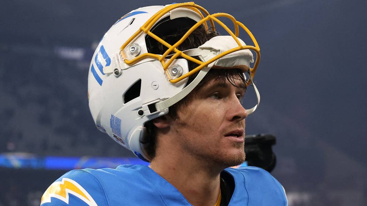 How Mike McDaniel Can Supercharge the Chargers' Offense