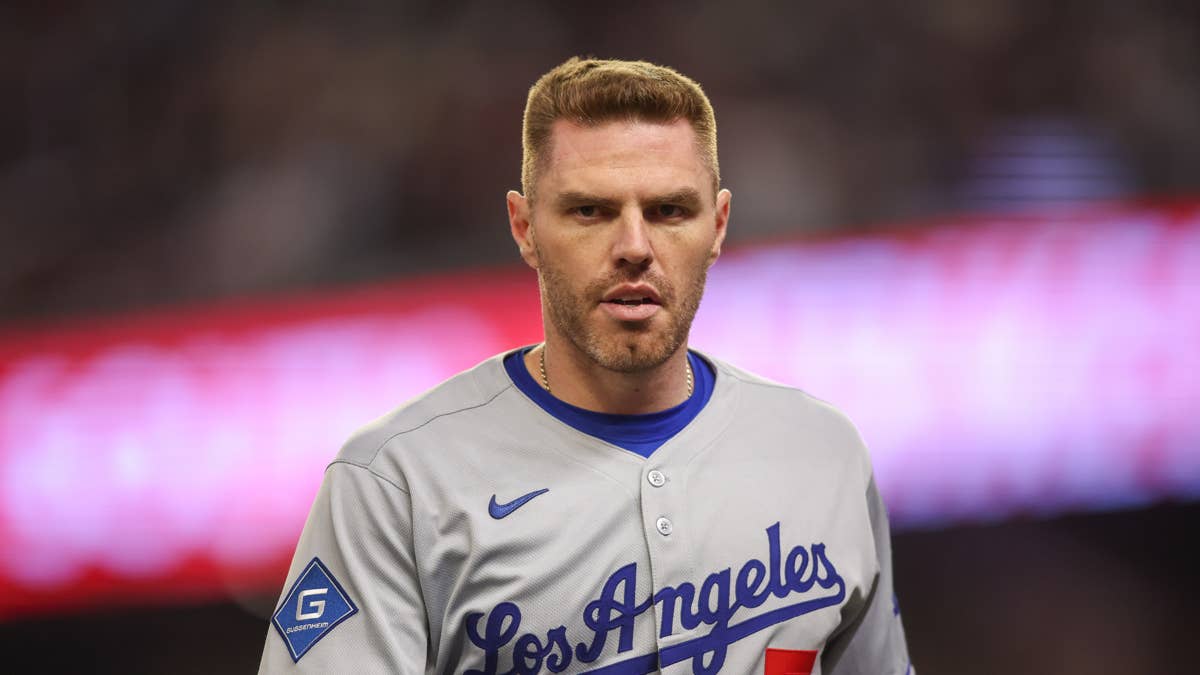 Dave Roberts Announces Freddie Freeman Update After Removal From Dodgers Lineup