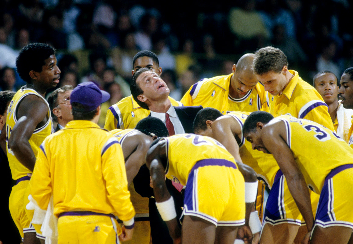 NBA Legend in Disbelief Over Lakers Honor