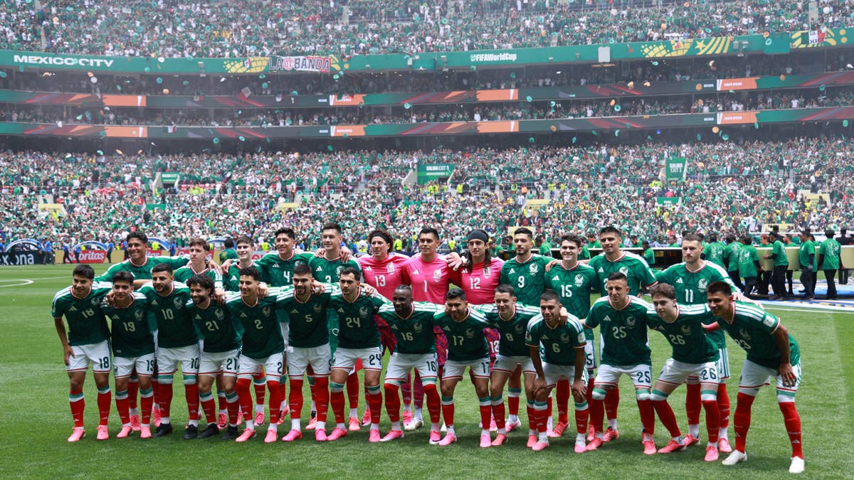 Who Are the Commentators for Czechia vs. Mexico World Cup Match?