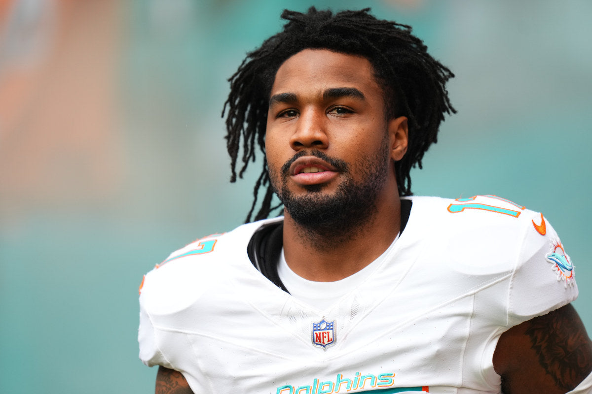 Dolphins Announce Jaylen Waddle Update Amid Trade Rumors