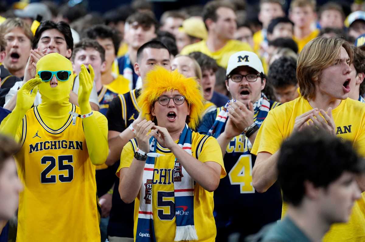 How to Watch Michigan vs UConn Title Game: Time, TV Channel, Live Stream