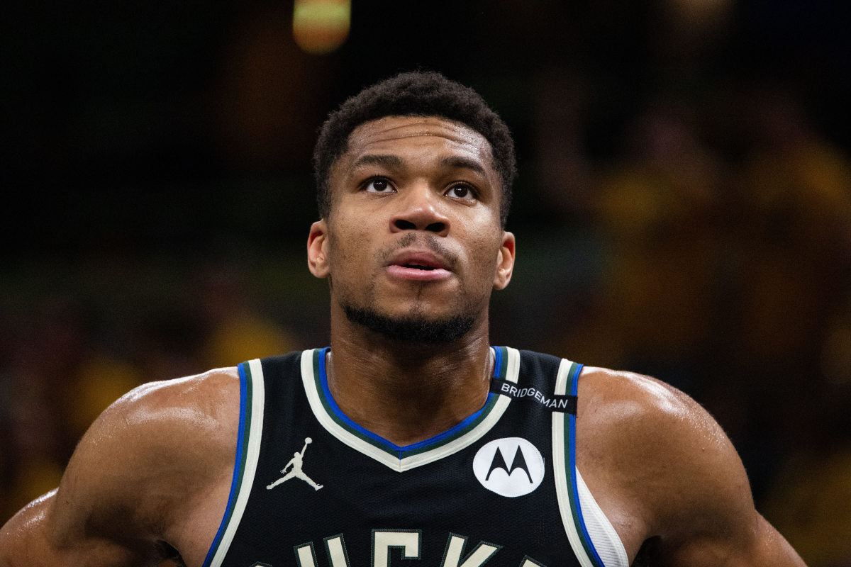 Giannis Antetokounmpo Makes Personal Announcement on Friday