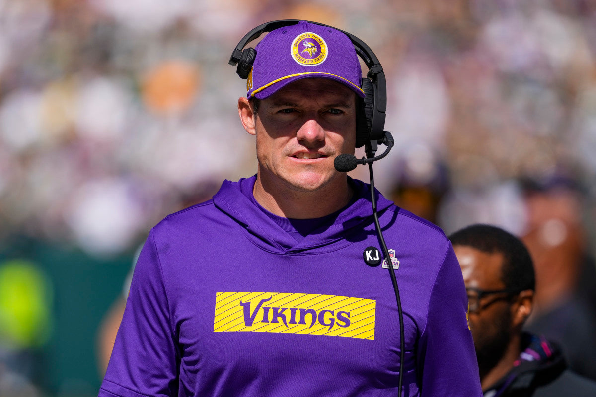 Vikings Named Trade Candidate for $230 Million Quarterback