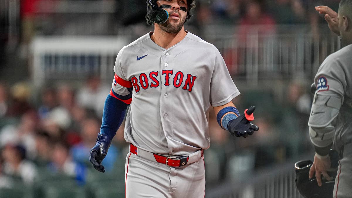 Red Sox, Giants Swap Controllable Players Before Trade Deadline