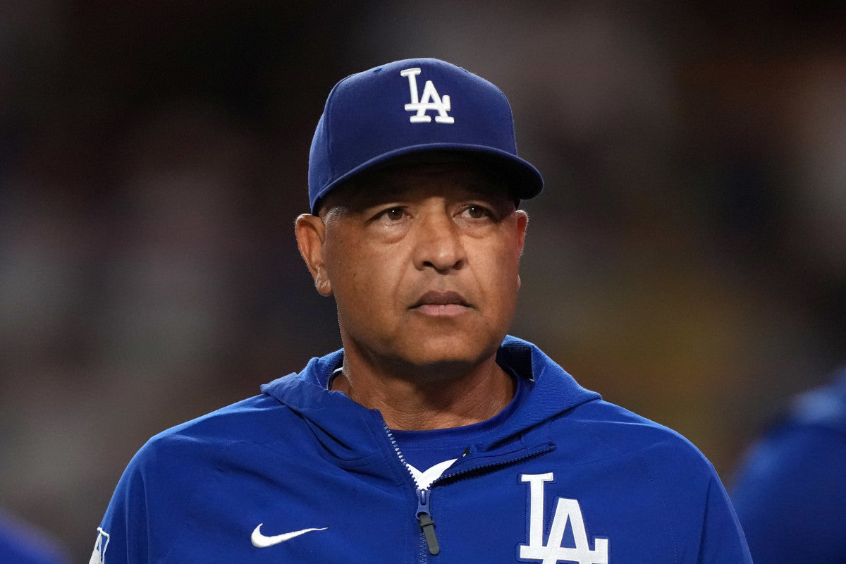 Dave Roberts' Decision Leaves Door Open for 2 Dodgers Pitchers