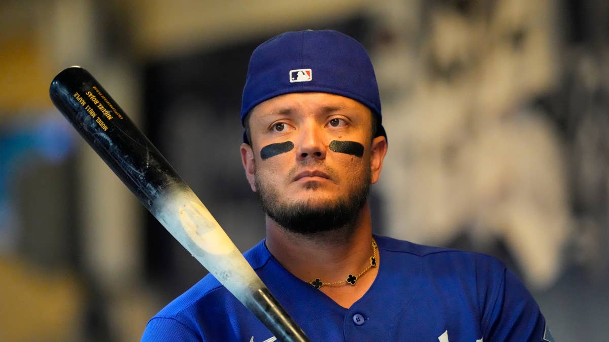 Dodgers’ Miguel Rojas Provides Update After Injury Scare